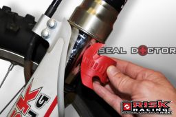 čistiace prípravok na simeringy predných vidlíc Seal Doctor (veľ. S 35 - 44 mm), Risk Racing